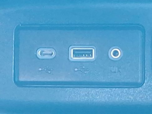 Used 2023 Chevrolet Equinox LT image 29