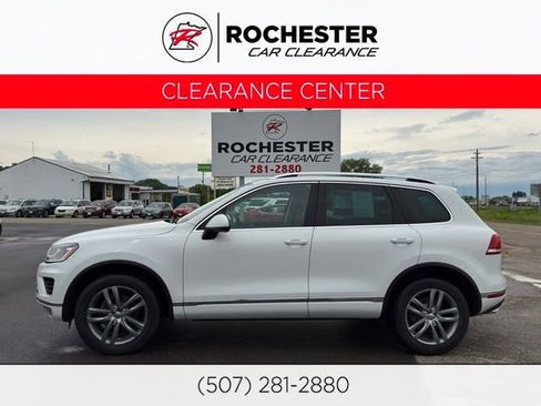 Used 2015 Volkswagen Touareg TDI AWD/4WD image 1