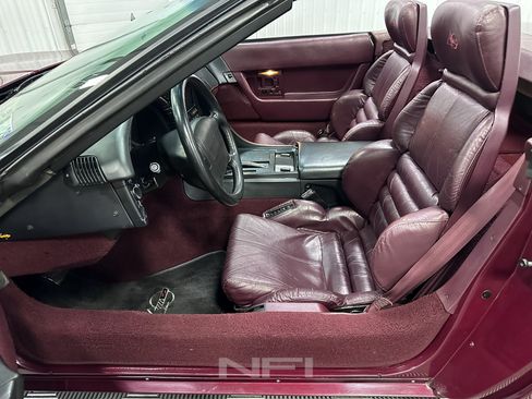 Used 1993 Chevrolet Corvette Convertible RWD image 39
