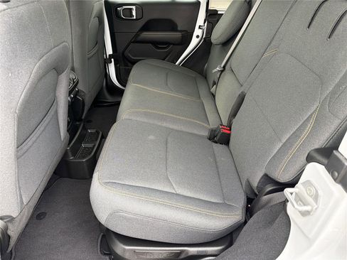 Used 2025 Jeep Wrangler Sahara w/ Safety Group image 21