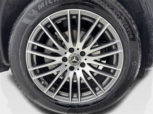 Used 2024 Mercedes-Benz GLC 300 image 58