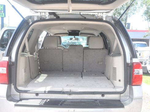 Used 2008 Ford Expedition XLT image 13