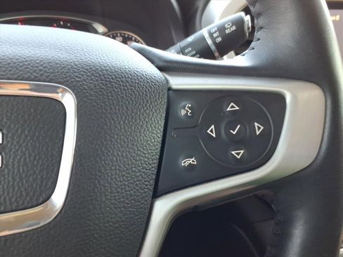 Used 2021 GMC Acadia SLT w/ Trailering Package image 25