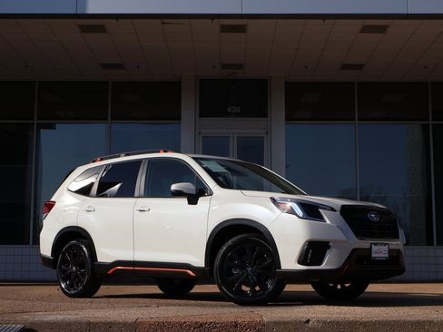 Used 2024 Subaru Forester Sport image 2
