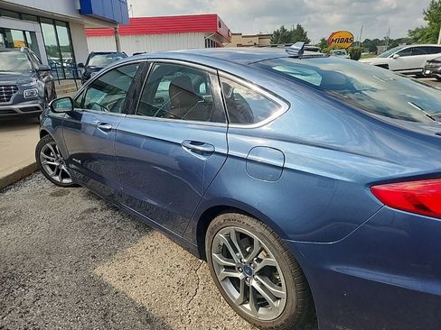 Used 2019 Ford Fusion Titanium FWD image 14
