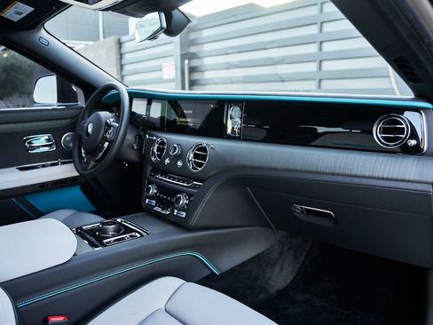 Used 2025 Rolls-Royce Ghost AWD/4WD image 50