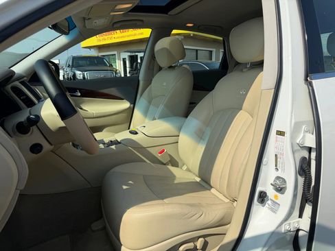 Used 2012 INFINITI EX35 Journey w/ Premium Pkg image 5