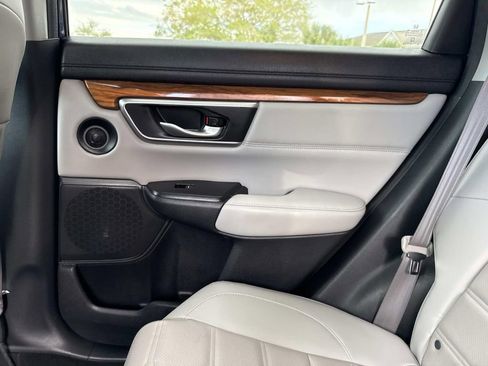 Used 2019 Honda CR-V EX-L image 17
