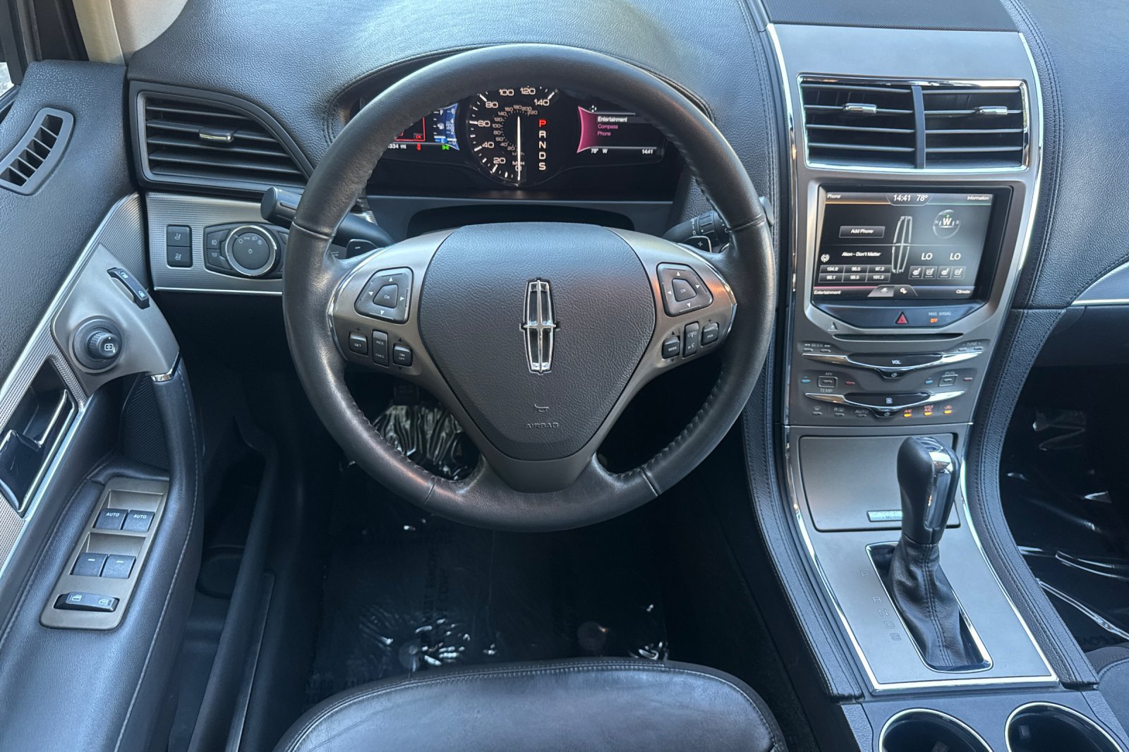 Used 2015 Lincoln MKX FWD image 14