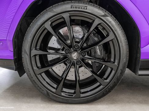 Used 2022 Lamborghini Urus AWD/4WD image 6
