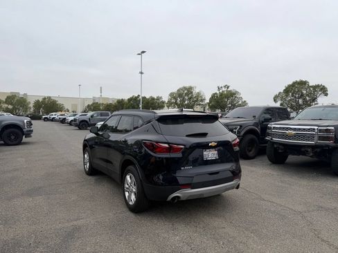 Used 2021 Chevrolet Blazer LT FWD image 4