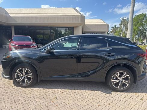 Used 2023 Lexus RX 350 Premium w/ Cold Area Package FWD image 4