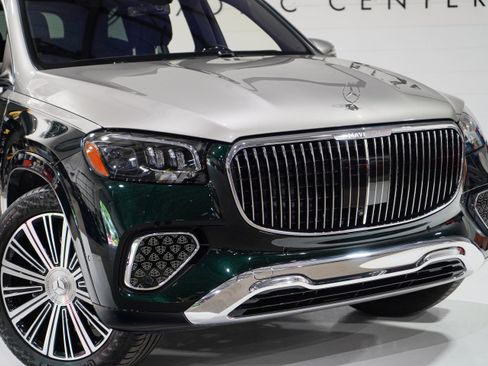 Used 2024 Mercedes-Benz Maybach GLS 600 4MATIC image 30