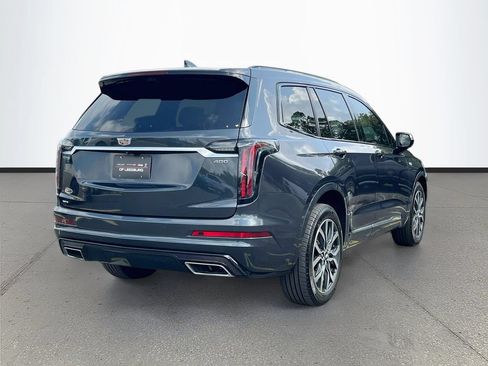 Used 2023 Cadillac XT6 Sport w/ Technology Package AWD/4WD image 7