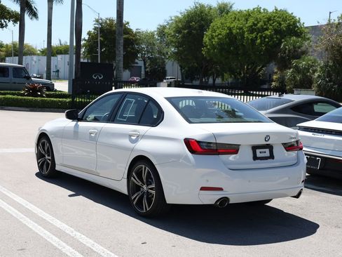 Used 2023 BMW 330i Sedan w/ Premium Package RWD image 4
