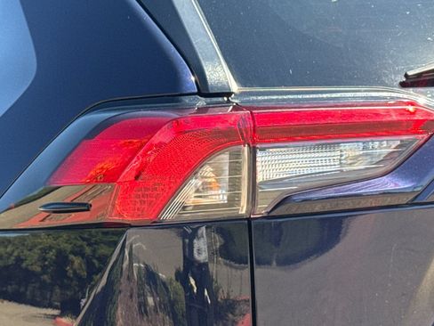 Certified 2025 Toyota RAV4 XLE AWD/4WD image 49