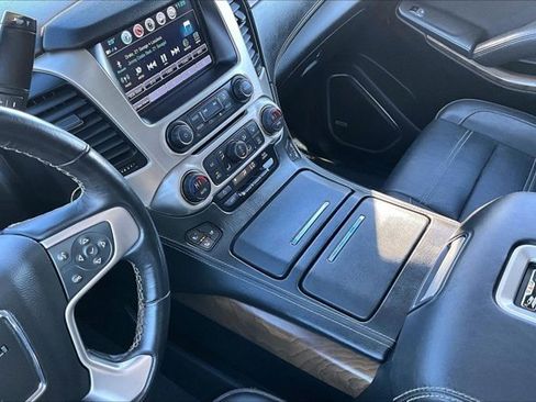Used 2020 GMC Yukon XL Denali w/ Open Road Package image 18