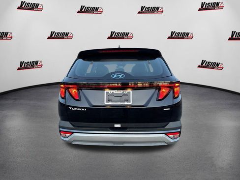 New 2026 Hyundai Tucson SE image 6