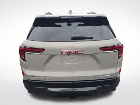 New 2026 GMC Terrain AT4 w/ Technology Package II AWD/4WD image 4