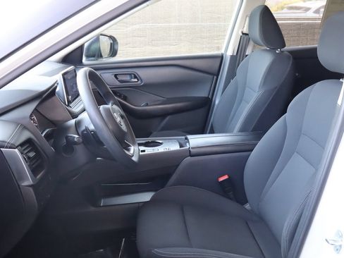 Used 2024 Nissan Rogue S FWD image 20
