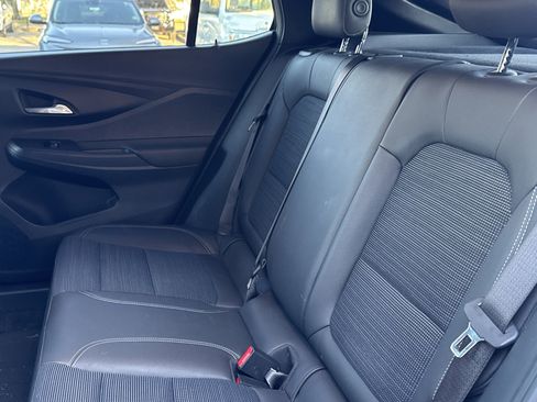 Used 2025 Buick Envista Preferred image 7