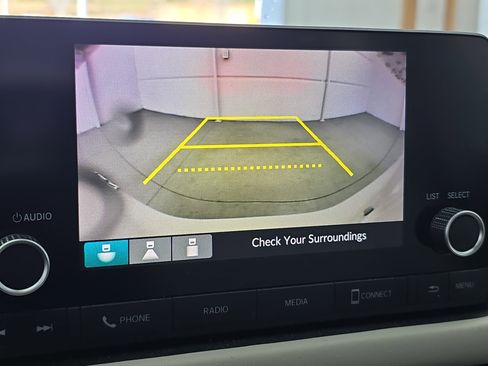 Certified 2023 Honda HR-V LX image 22