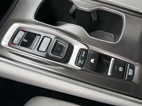 Used 2019 Honda Accord EX image 14