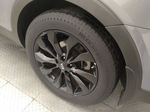 Used 2020 Kia Sorento EX FWD image 31