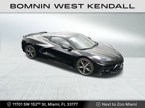 Used 2021 Chevrolet Corvette Stingray Premium Conv w/ Z51 Performance Package image 16