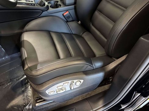 New 2026 Porsche Macan GTS AWD/4WD image 17