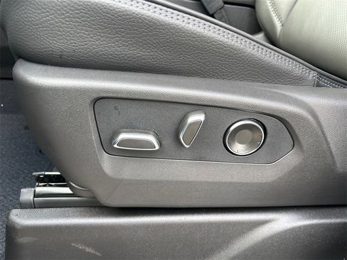 New 2026 GMC Yukon XL Denali image 17