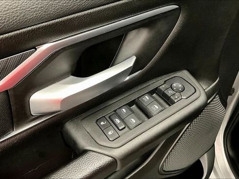 Used 2025 RAM 1500 Big Horn AWD/4WD image 32
