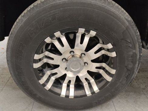 Used 2019 Chevrolet Silverado 1500 LT image 31