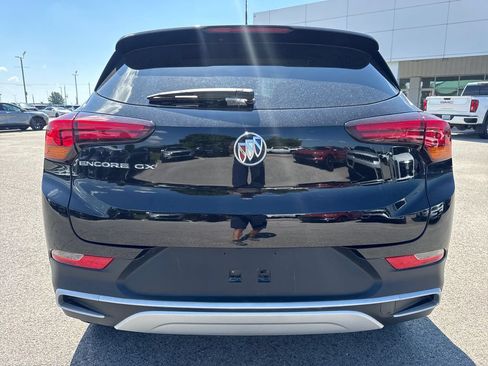 Used 2023 Buick Encore GX Preferred w/ Cold Weather Comfort Package FWD image 5