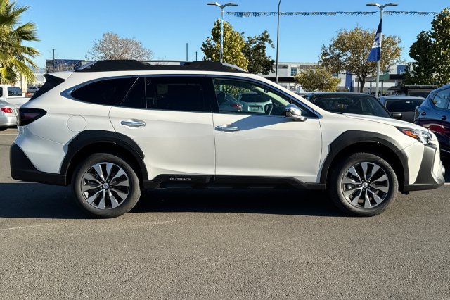New 2025 Subaru Outback Touring AWD/4WD image 3