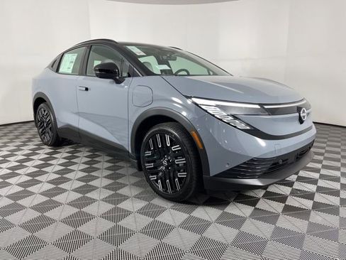 New 2026 Nissan Leaf Platinum+ w/ Cargo Package (Platinum+) image 2