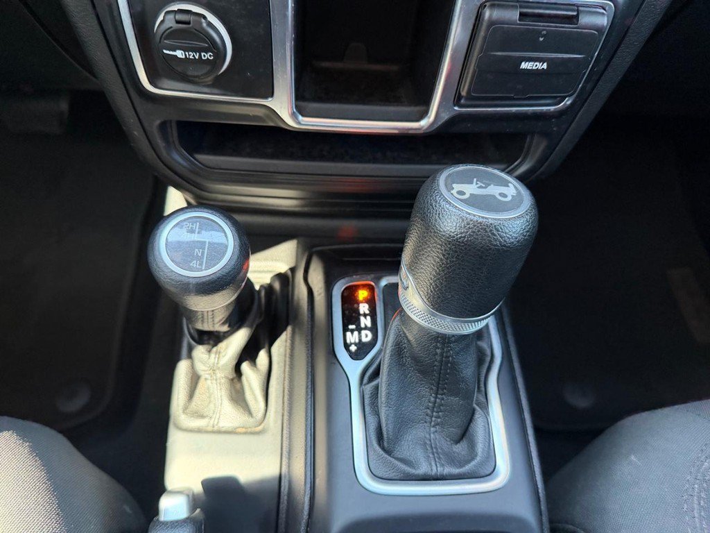Used 2019 Jeep Wrangler Unlimited Sport AWD/4WD image 34