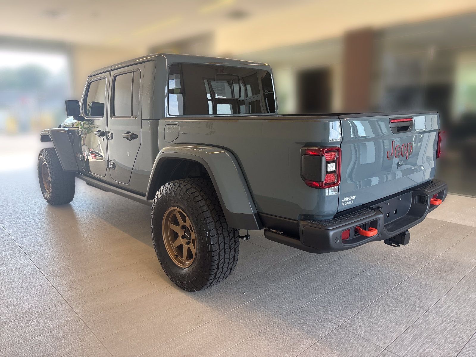 Used 2026 Jeep Gladiator Mojave AWD/4WD image 3