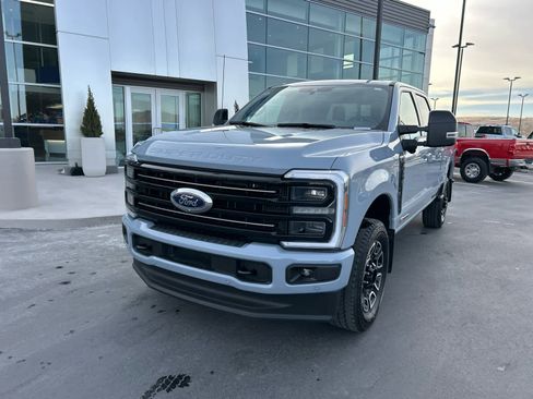 Certified 2025 Ford F350 Platinum image 3