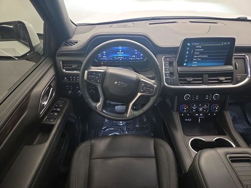 Used 2024 Chevrolet Tahoe Z71 w/ Luxury Package image 30