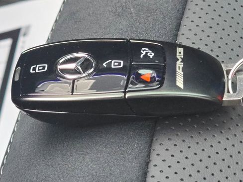 New 2025 Mercedes-Benz GLE 53 AMG 4MATIC image 39