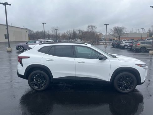 Used 2024 Chevrolet Trax ACTIV image 5