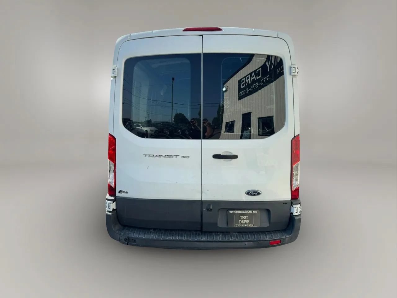 Used 2017 Ford Transit 150 130 Medium Roof RWD image 10