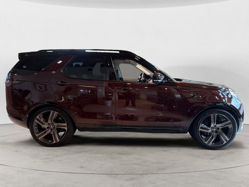 New 2026 Land Rover Discovery Limited Edition AWD/4WD image 2