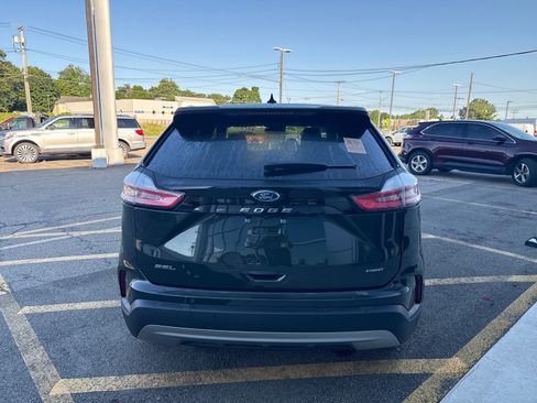 Used 2024 Ford Edge SEL w/ Convenience Package AWD/4WD image 5