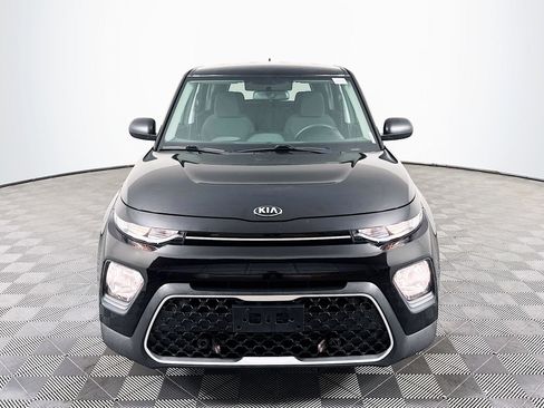 Used 2021 Kia Soul LX image 2