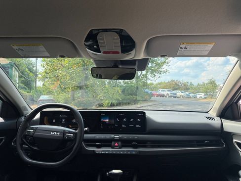 Used 2025 Kia K4 FWD image 31