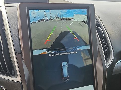 Used 2021 Ford Edge SEL image 22