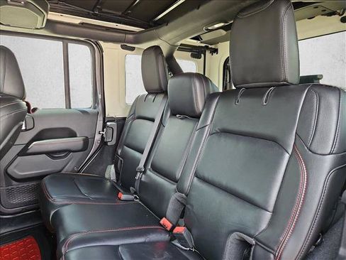 Used 2021 Jeep Wrangler Unlimited Rubicon AWD/4WD image 18