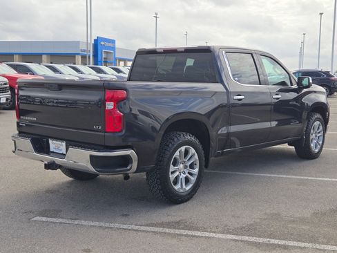 Used 2023 Chevrolet Silverado 1500 LTZ image 3